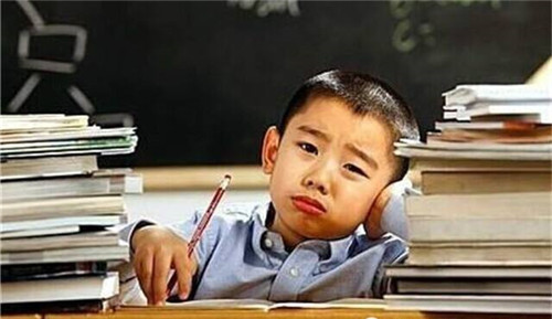 寫作業(yè)拖拉,，孩子你中招了嗎？